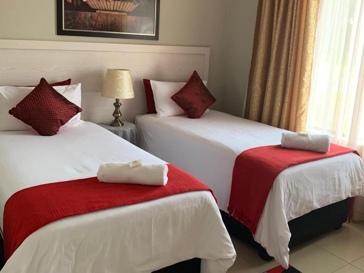 Bay Sun Lodge Ричардс Бей Екстериор снимка